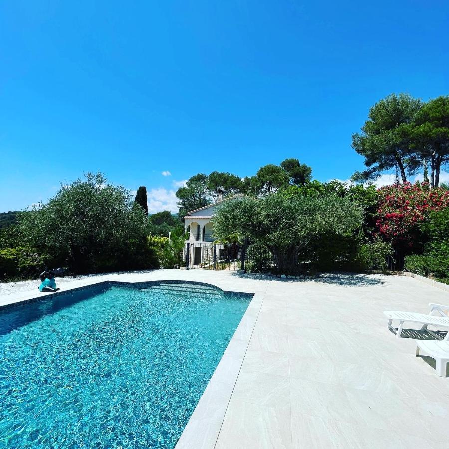 Villa La Carpenee Рокфор-ле-Пен Экстерьер фото